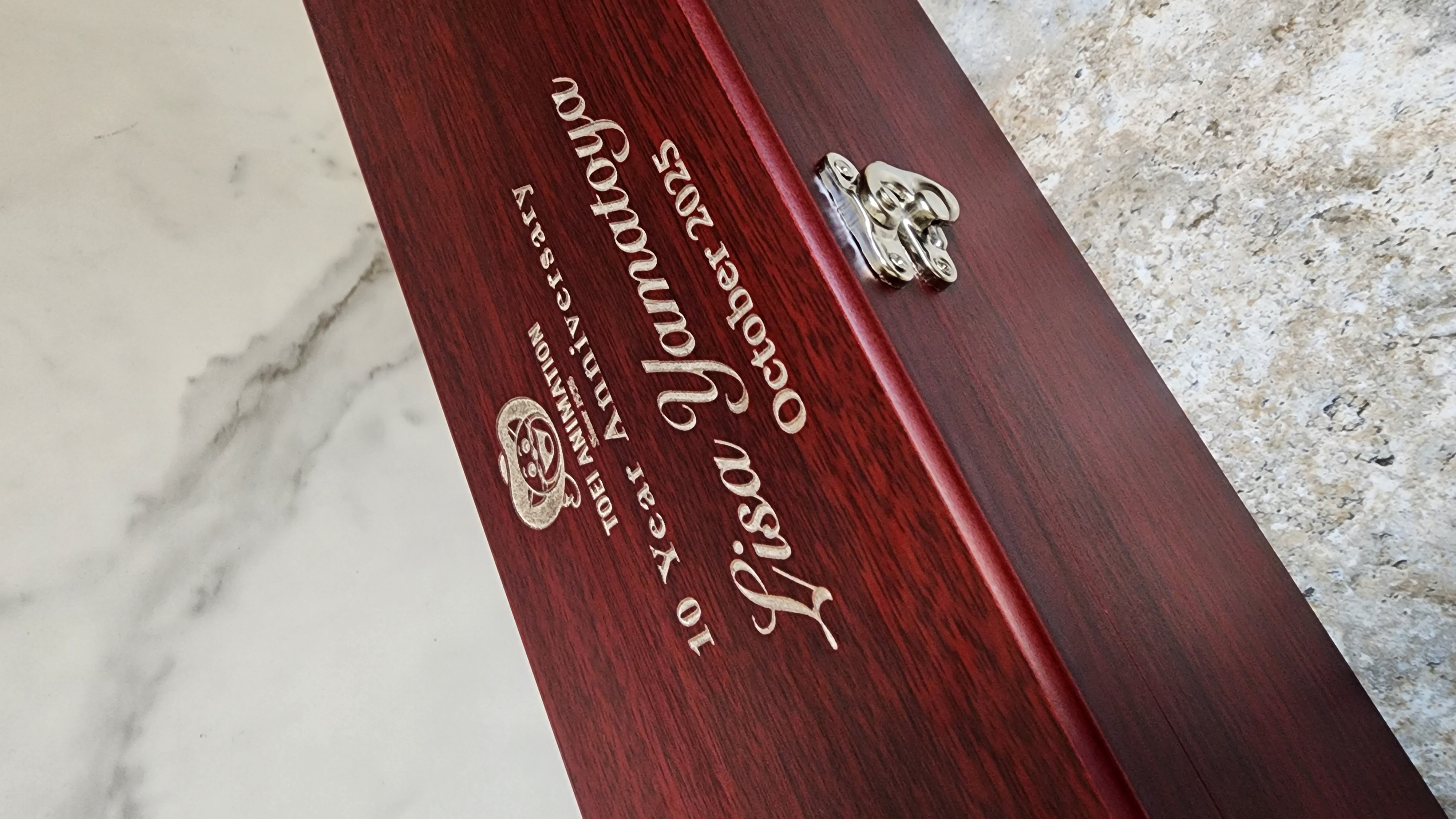 Engraved wine box